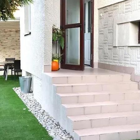 Apartman Apartament. *