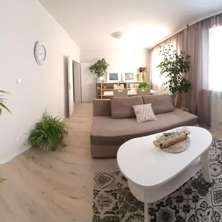 Apartament. بوزنان